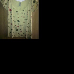 Žluté hvězdičkaté tričko s hlubším výstřihem, Time out