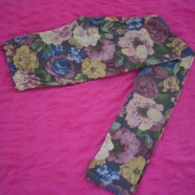 Květované legíny S - M