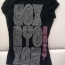 Černé tričko Roxy s barevnými nápisy - foto č. 3