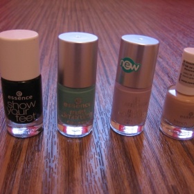 Sada laků na nehty Essence - foto č. 1