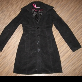 Černý kabát se stříbrnými nitkami Tally Weijl - foto č. 1