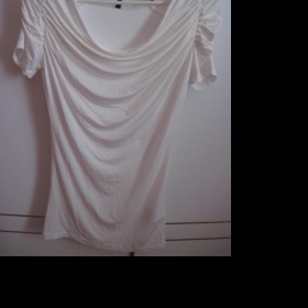 Krémové dlouhé tričko s vodou Amisu