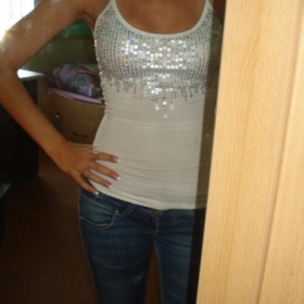 Tílko bílé s flitry - foto č. 1