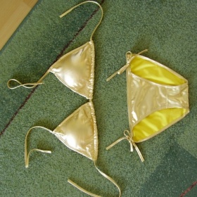 Zlaté bikini /plavky/