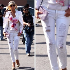 Úzké bokové rifle, nejlépe trhané