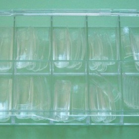 Průhledné tipy na nehty - foto č. 1