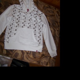 Bílá mikina Element s kapucí