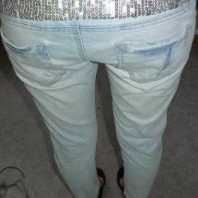 Světlé slim džíny Terranova