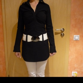 Černá elastická košile