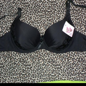 Černá podprsenka Lenka