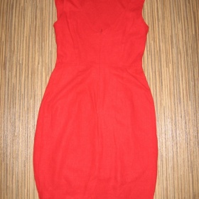 Rudé pouzdrové šaty Asos - foto č. 1