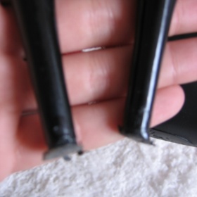 Rudé lodičky Catwalk s kroko vzorem