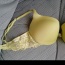 žlutá podprsenka Victoria Secret - foto č. 2