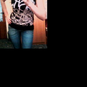 Černý top s potiskem