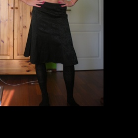 Černá delší sukně Orsay