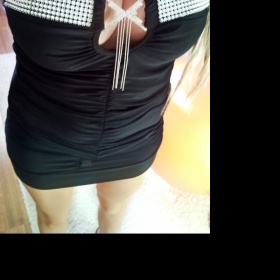 Černé šaty se zdobením xs/s