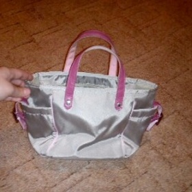 Stříbrná kamelka na normální nošení nebo do společnosti od  United Colors Of Benetton