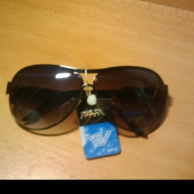 Sluneční brýle od - Pilot