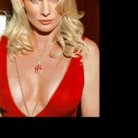 Odstín blond jako má Nicollette Sheridan ze Zoufaých manželek