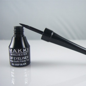 Hrotový aplikátor na gelové oční linky