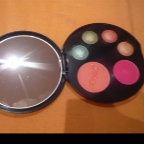 Krásné barevné stíny