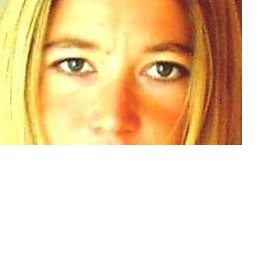 Operace horních víček ve 28 letech?