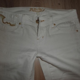 3/4 džíny Amisu bílé strečové vel. 29