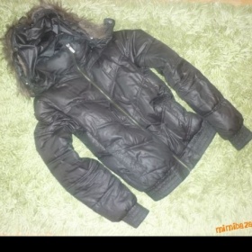 Černá zimní bunda  Pull & Bear - foto č. 1