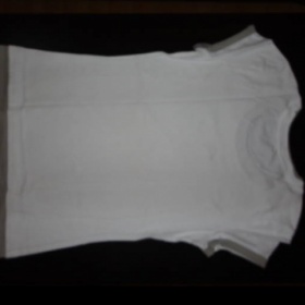 Bílé tričko s potiskem a krátkým rukávem Esprit - foto č. 1