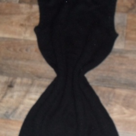 Svetrové šaty černé farby Terranova - foto č. 1