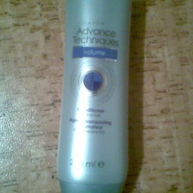 Avon - Posilující kondicioner pro zvětšení objemu vlasů Advance Techniques