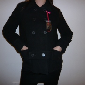 Černý flaušový kabát Playboy - foto č. 1