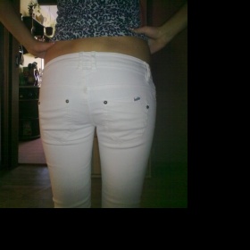 Bílé slim džíny, Bershka - foto č. 1