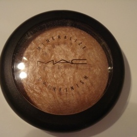 MAC Mineralize Skinfinish, odstín Soft and Gentle - foto č. 1