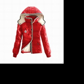 Červená bunda Moncler - foto č. 1