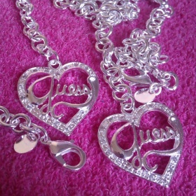 Stříbrná sada řetízku a náramku ve tvaru srdce - foto č. 1