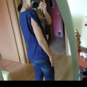 Modrá halenka ze Zary se zajímavými rukávy