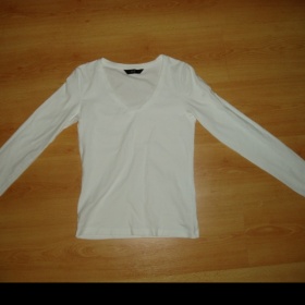 Bílé tričko F&F s dlouhým rukávem