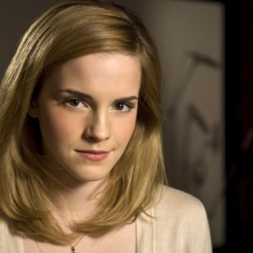 Farba vlasov akú má Emma Watson