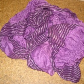 Šátek, šála fialová objemná - foto č. 1
