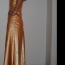 Zlaté spoločenské šaty - foto č. 2