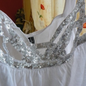 Bílé tílko s flitry Christine