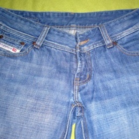 Džíny rovného střihu  Diesel