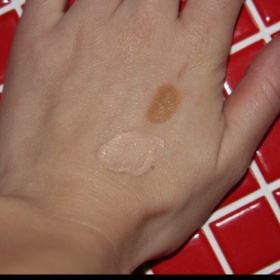 Sametový Make - up Kanebo Sensai Fluid Finish Lasting Velvet - foto č. 1