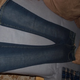 Tmavě modré džíny - foto č. 1