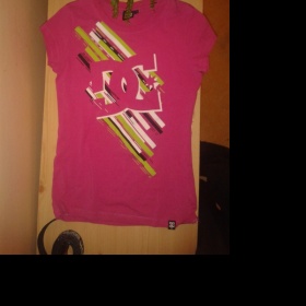 Růžové tričko DC