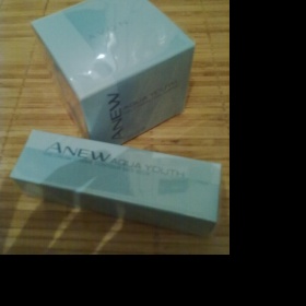 Sada Avon Anew Aqua Youth - hydratační gelový krém a oční krém - foto č. 1