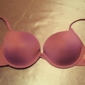 Tmavě fialová podprsenka s vyměnitelnými ramínky Tchibo