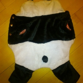 Kožešinkový obleček pro pejska panda