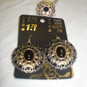 Náušnice + prsten s černým kamínkem Kik